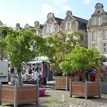 Les Coquelicots Grand Place * 아라스